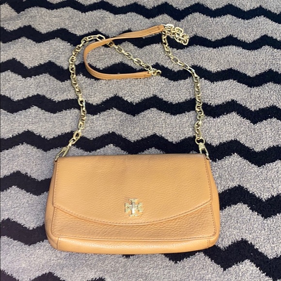 Tory Burch Handbags - Tory Burch leather crossbody